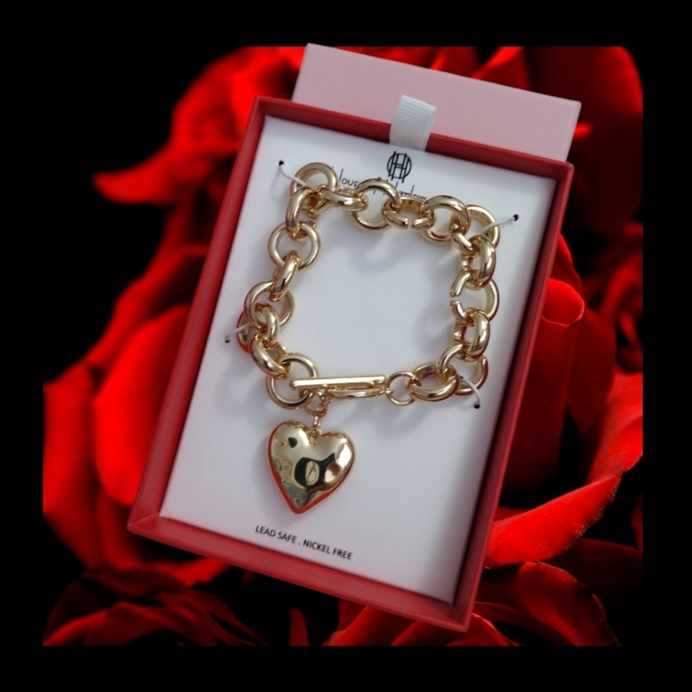 Nwt House of Harlow 1960 Gold Tone Chunky Heart Bracelet